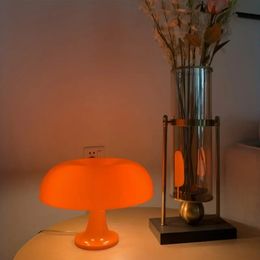 1pc LED Mushroom Table Lamp For Hotel Bedroom Bedside Living Room Decoration Lighting Modern Minimalist Desk Lights