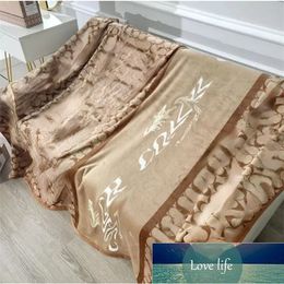 Simple Designer Blanket 150X200cm Classic Color Air Fashion Conditioning Car Travel Bath Towel Soft Winter Coral Fleece Shawl Throw Blankets