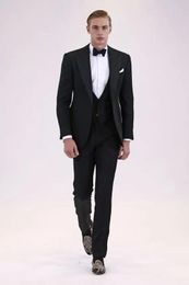 Suits 2019 Custom Made Groom Tuxedo Solid Suit Peaked Lapel Best Men Suits For Business Men Wedding/Prom Suits (Jacket+Pant+vest+tie)