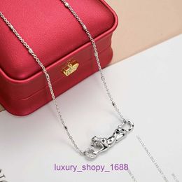 High Quality Car tires's Stainless Steel Designer Necklace Jewellery Small Art Design Sense Leopard Pendant for Womens Fashion Personality With Original Box Pan YJ