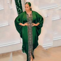 Fashion African woman large size bat sleeve dress Muslim Islamic style robe imitation silk Fix Rhinestone 240109