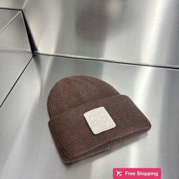 Designer Ball Caps New Luojia Rabbit Hair Knitted Hat Fashionable and High Quality Versatile Women's Woolen Hat Thick and Warm Winter Cold Hat MNM4