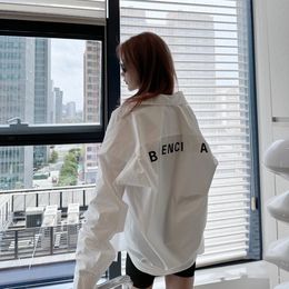 2023 Designer early autumn new black and white shirt with printed letters on the back for men and women's quick drying casual cardigan shirt