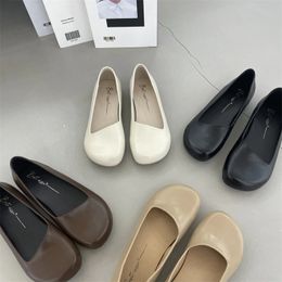 Low Heels Retro Woman Shoes Casual Female Sneakers Modis Clogs Platform All-Match Flats Round Toe Nurse On Heels Creepers S 240109