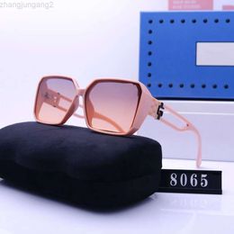 2024 Designe Guicc Sunglasses Cucci Overseas New Gg Home Network Popular Men's and Women's Tourism Box Glasses 8065