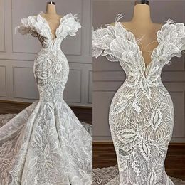 Dresses Gorgeous Lace Mermaid Wedding Dresses Bridal Gown Off the Shoulder Feather Plus Size Sweep Train Custom Made Beach Beach Country v