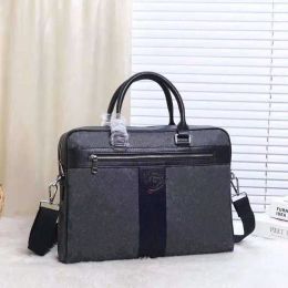Quality Male Business Single Shoulder Laptop Bag Cross Section Briefcase Computer Package Inclined Bag Men's Handbags Bags Briefcases Satchel