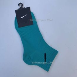 socks designers pure Cotton Socks Spring Breathable sweat-absorbent Gentleman style Sports socks high quality Men's Socks for men