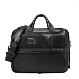 Briefcases Genuine Leather Casual Men Handbag Man Briefcase Business Shoulder Large Capacity Crossbody 12 Inch Laotop Office Bags 9603141D3