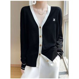 Sweater Cardigan 2023 New Women's cc for Wool Knitted Sweaters Spring Black White Ladies Pullover Designer V-neck Casual channels cha GYPL