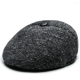 Berets Warm Fashion Woollen Cloth Cold-proof Winter Plaid Men Hat Dad Visor Ear Protection Cap Beret