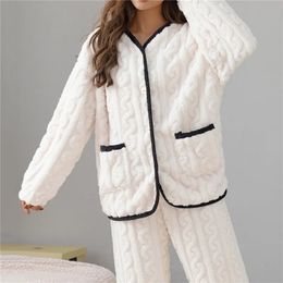 Winter Warm Flannel Pajamas Set Women Pyjamas Sets Pijamas Long Sleeved Trousers Cute Soft Home Wear Clothes For 240108