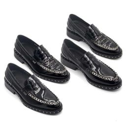 Cow Leather Moccasins Hombre Sapatos Slip on Single Loafers Men Hot Wedding Dress Shoes Formal Business Oxfords Flat Heel