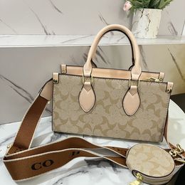 designers On The Go East West Coa PM SWING Reverse Canvas Tote Bag with Round Coin Wallet Designer Luxury Handbag Shoulder Bags