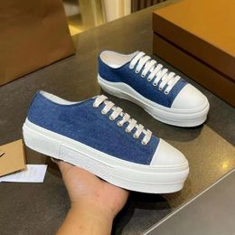 Famous designer 2024 new retro cotton plaid canvas shoes fashion trend all casual men and women couples shoes