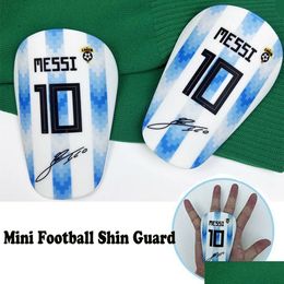 Sports Gloves Adt Super Mini Shin Guards Football Shinpads Kids Calf Leg Pad Training Anti Collision Protector 231202 Drop Delivery Ou Otlq1