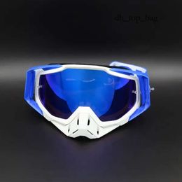 Brand SKI Goggles Mountain Motocross Goggles Professional Anti Fog Dual Lens Uv400 Mem Women Battlegrounds Eyeglasses with Case 1384