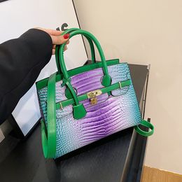 Factory outlet women shoulder bags 9 colors elegant atmosphere contrast leather tote bag large-capacity gradient fashion handbags trend crocodile handbag 7709#