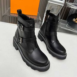 Top quality boots Fashion Martin Designer Boots Womens shoes Ankle Boot Pocket Black Pr Roman Bootss boodels Inspired Combat White Cowboy Chelsea boot ada Women 03