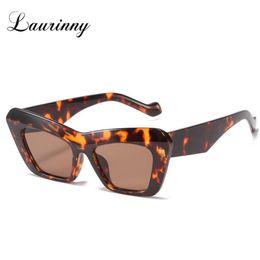 Vintage Oversized Cat Eye Sunglasses Women 2021 Brand Design Decorative Thick Frame Shades Eyeglasses Fashion Sun Glasses Female293G