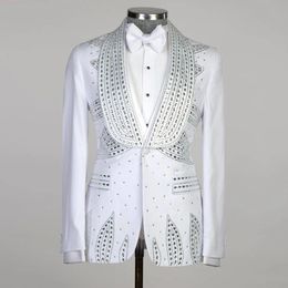 Luxury Wedding Suits For Men Sliver Crystals Beading White Blazer Vest Pants 3 Pieces Formal Royal Groom Custom Tuxedos Banquet 240108