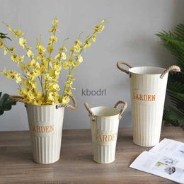 Planters Pots Retro Iron Bucket Dried Flower Vase Planter Office Home Balcony Flower Display Vase Ikebana Flowerpot Shop Decoration YQ240109