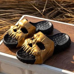 Slippers New Personalised Skull Design Slippers for Men 2023 Summer Fun Strange Slides Thick Sole Platform Beach Non-slip Women Sandals T240110