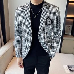2023 British Style Men Casual Blazer Business Slim Fit Plaid Suit Coat Male Formal Single Buckle Jacket 4XL 240110
