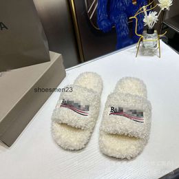 Designer shoes paris sandals Luxury slippers Furry Platform Sandal plush slippers embroidery B word couple plush slippers Furry Slide suede slippers V3ILl