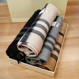 2024 Designer Scarf For Mens Classic Plaid Luxury Designer Scarf 100% Cashmere Tassel Designers Scarve Scarfs Shawl Sciarpa For Winter Womens and Mens