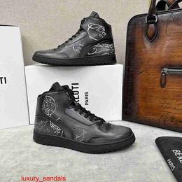 Playoff Leather Sneaker BERLUTI Men's Casual Shoes New Men's Calf Leather Polished Fashion Sports Shoes Scritto Pattern High Top Casual Shoes HBVZ