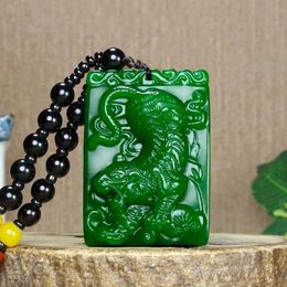Pendants Natural Green Handcarved Tiger Jade Pendant Fashion Boutique Jewelry Men and Women Zodiac Tiger Necklace Gift Accessories