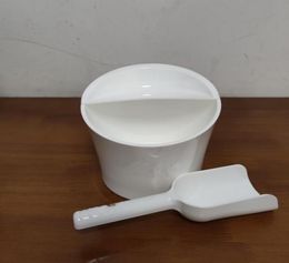White Plastic Ice buckets with scoop Maker Saving Cubes Storage Space Mould cooler2829574