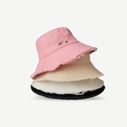 Luxury Fashion Designer Bucket Hat Women's Spring/Summer Sun Hat Metal Logo Wide Brim Hat Women's Brand Fisherman Hat Couple's Hat