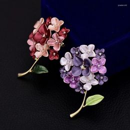 Brooches Fashion Color Hand-painted Small Flower Brooch Female Retro Cute Pin Buckle Badge Suit Corsage