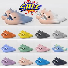 shark slippers Sandals Womens Slippers Fashion Luxurys Floral Slipper Leather Rubber Flats Sandals Summer Beach Shoes Loafers Gear Bottoms Sliders