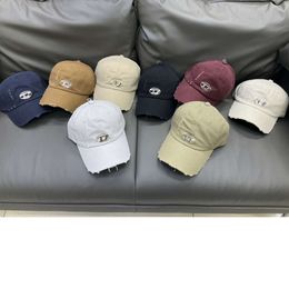 2024 Korean Adult Fashion Brand Metal Logo D with Holes Eight Color Baseball Caps, Male and Female Hat Couples