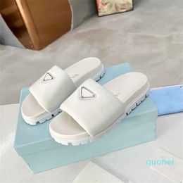 Luxury Women Leather Sandals Platform Shoes low Heel Buckle Sandals Designer Slipper 2024