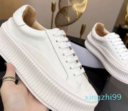 Fashion designer spring and autumn leisure travel shoes with high thick sole show high trend star recommended cookie shoes