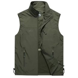 Outdoor Mens Vests Multi-pockets Hiking Work Pography Golf Vest Man's Fish Vest Waterproof Breathable Waistcoat 240110