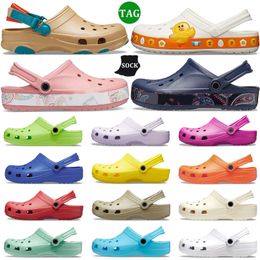 designer classic Sandals slippers slides men women triple black white red Khaki blue pink Waterproof Shoes Nursing Hospital womens mens Beach shoe