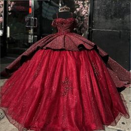 Sparkly Burgundy Ruffels Spaghetti Quinceanera Dresses Sweet 16 Dresses Ball Gown Flowers Tulle Birthday Gowns vestidos de 15