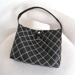 39CM Large Capacity Women Tote Bag White Quilted Leather Diamond Lattice Shoulder Bag Adjustable Chain Luxury Handbag Designer Bag Simple Outdoor Pochette Sacoche