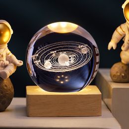 Sculptured 3D crystal ball, starry sky, astronaut glow, small night light, square bottom tabletop decoration, Valentine's Day gift