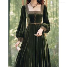 Casual Dresses Fashion French Hepburn Style Green Vintage Velvet Dress Autumn Winter Women Long A-line Vestidos