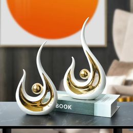 Nordic Abstract Ceramic Figurine Light Luxury Living Room Home Decoration Office Sculpture Decor Desk Accessories Craft Gift 240109