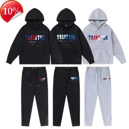 Men's Hoodie Trapstar Tracksuit Set Embroidery Letter Luxury Black White Grey Rainbow Color Summer Sports Fashion Cotton Cord Top Short Sleeve Size s to xl