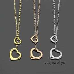 Designer Necklaces Brand Fashion T-Heart Necklace New Product Luxury Hollow Out Single Double Love Pendant Necklace 18k Gold High Quality Necklace Jewellery