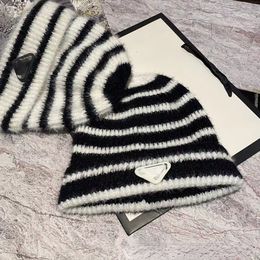 Unisex Designer Beanies New Black and White Knitted Hat Plush Striped Couple Triangle Label P Cold Hat Korean Hat Autumn and Winter