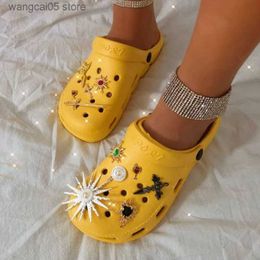 Slippers Summer Selling Hole Sandals Fashion Pearl Rhinestone Decorative Women's Shoes Non-slip Beach Shoes Home Slippers Garden Clogs T240110